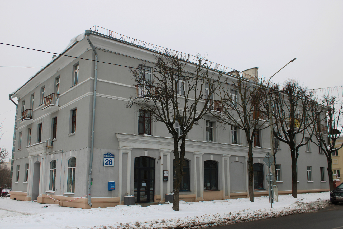 Минск, Красноармейская улица, 28 / Казарменный переулок, 2