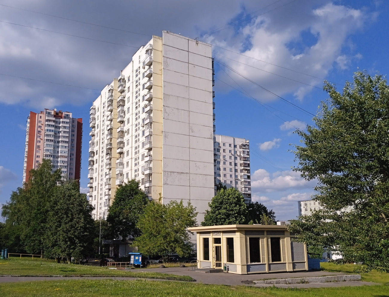 Москва, Улица Айвазовского, 1 (подъезды 1-2); Улица Айвазовского, 3