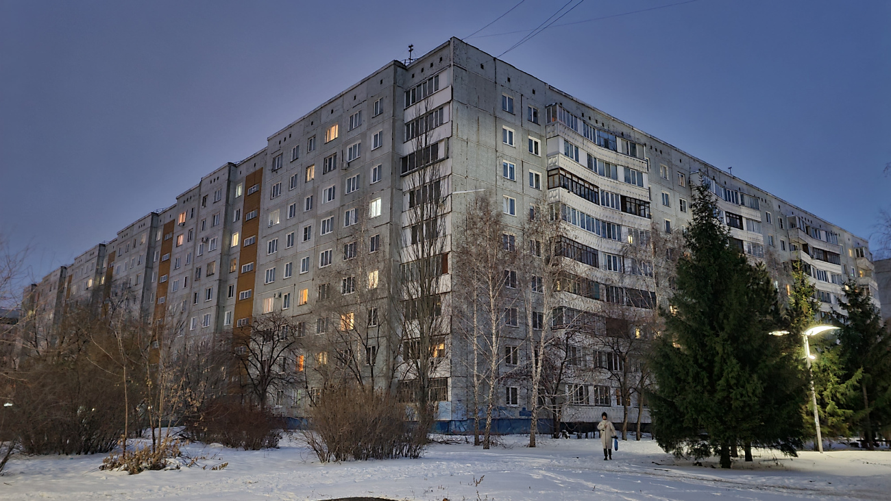 Омск, Улица Дмитриева, 11; Улица Дмитриева, 11/1