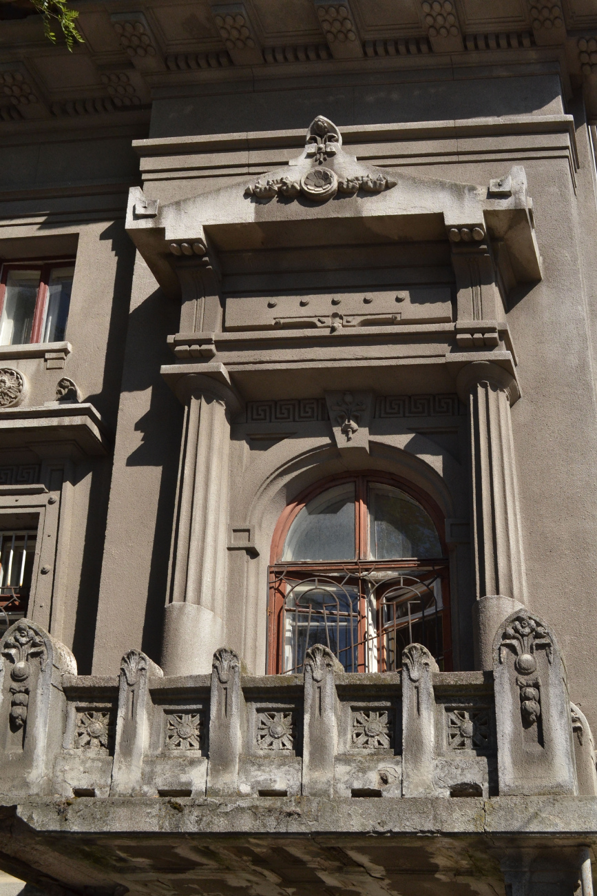 Одесса, Вулиця Леонтовича, 11