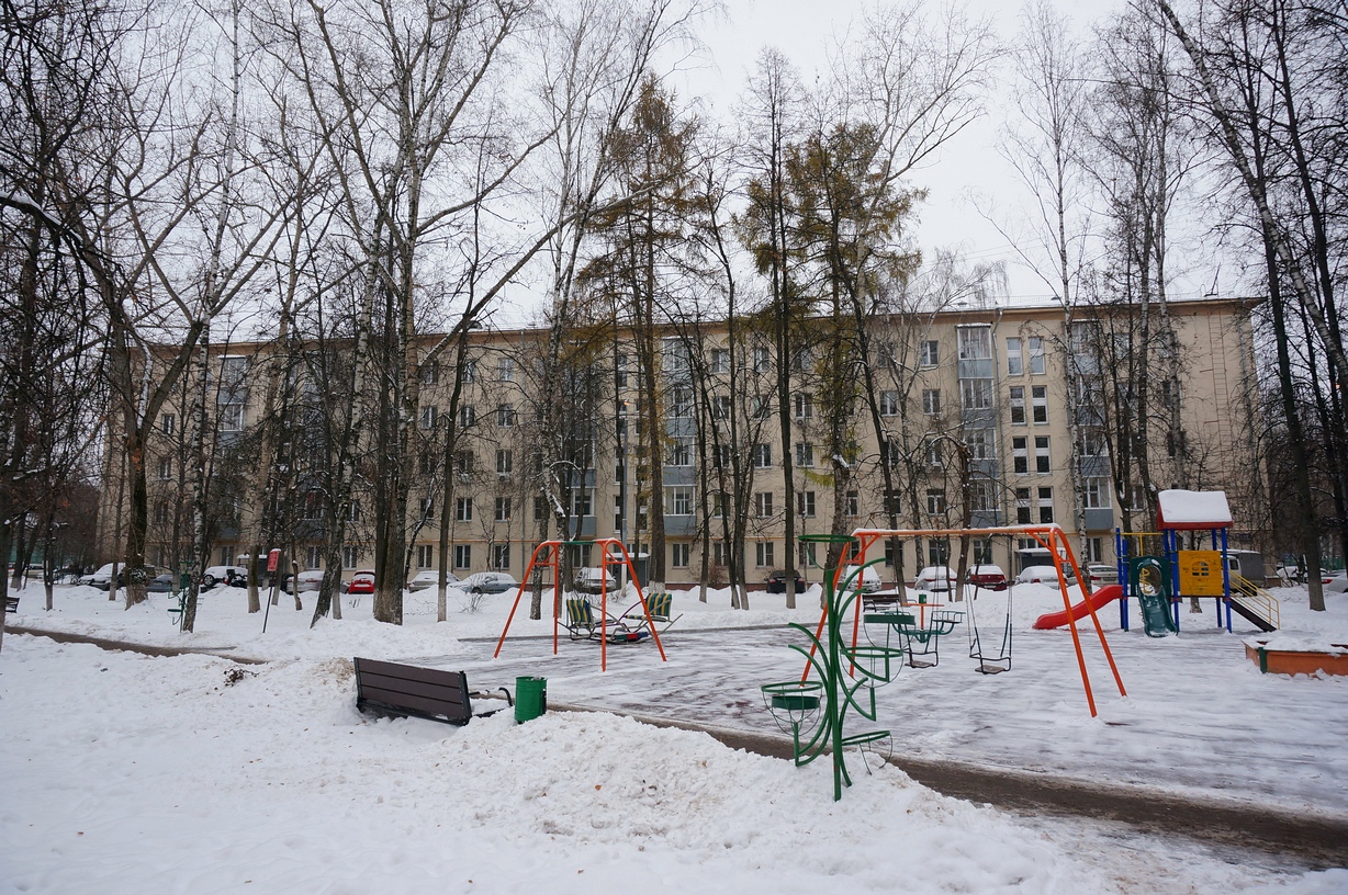 Москва, Улица Шверника, 12 / Новочерёмушкинская улица, 2 корп. 3