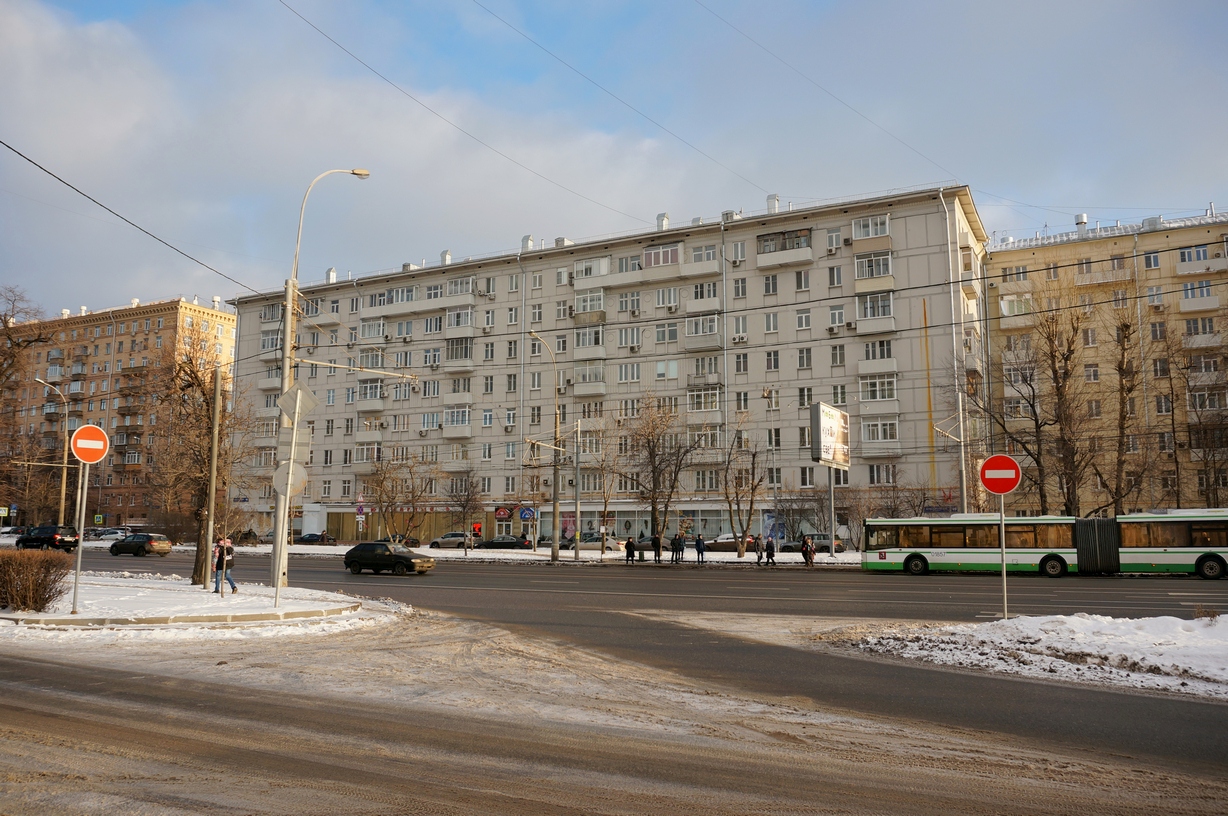 Москва, Комсомольский проспект, 49