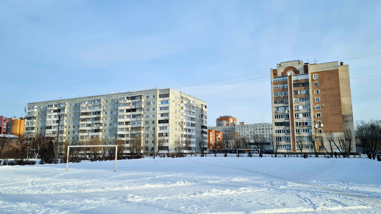 Омск, Омская улица, 108; Иркутская улица, 5