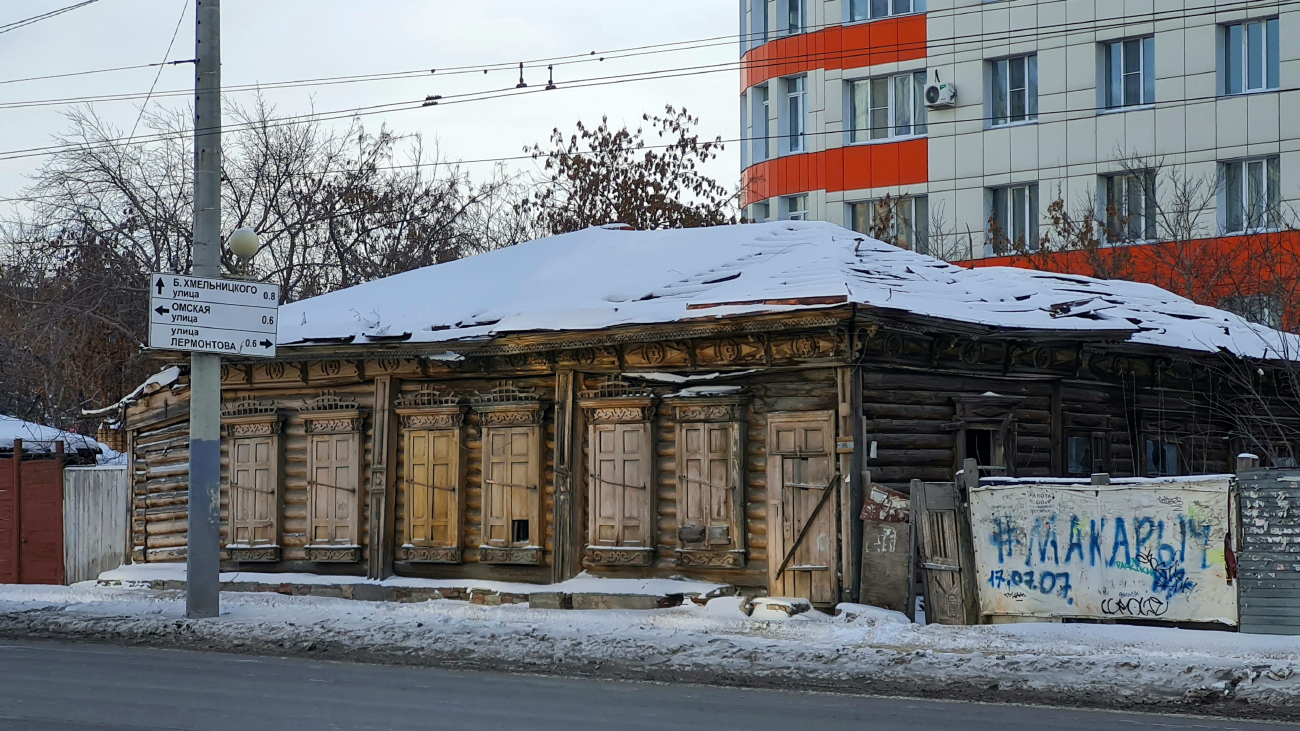 Омск, Улица 10 лет Октября, 60