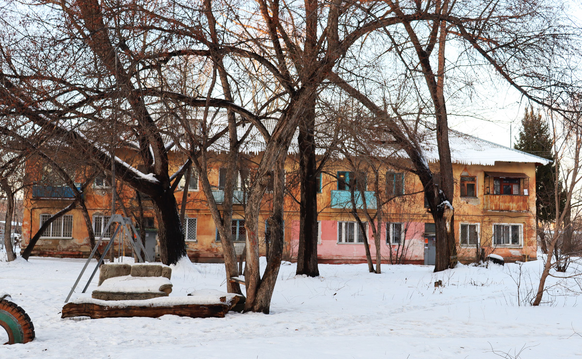 Омск, Молодогвардейская улица, 25