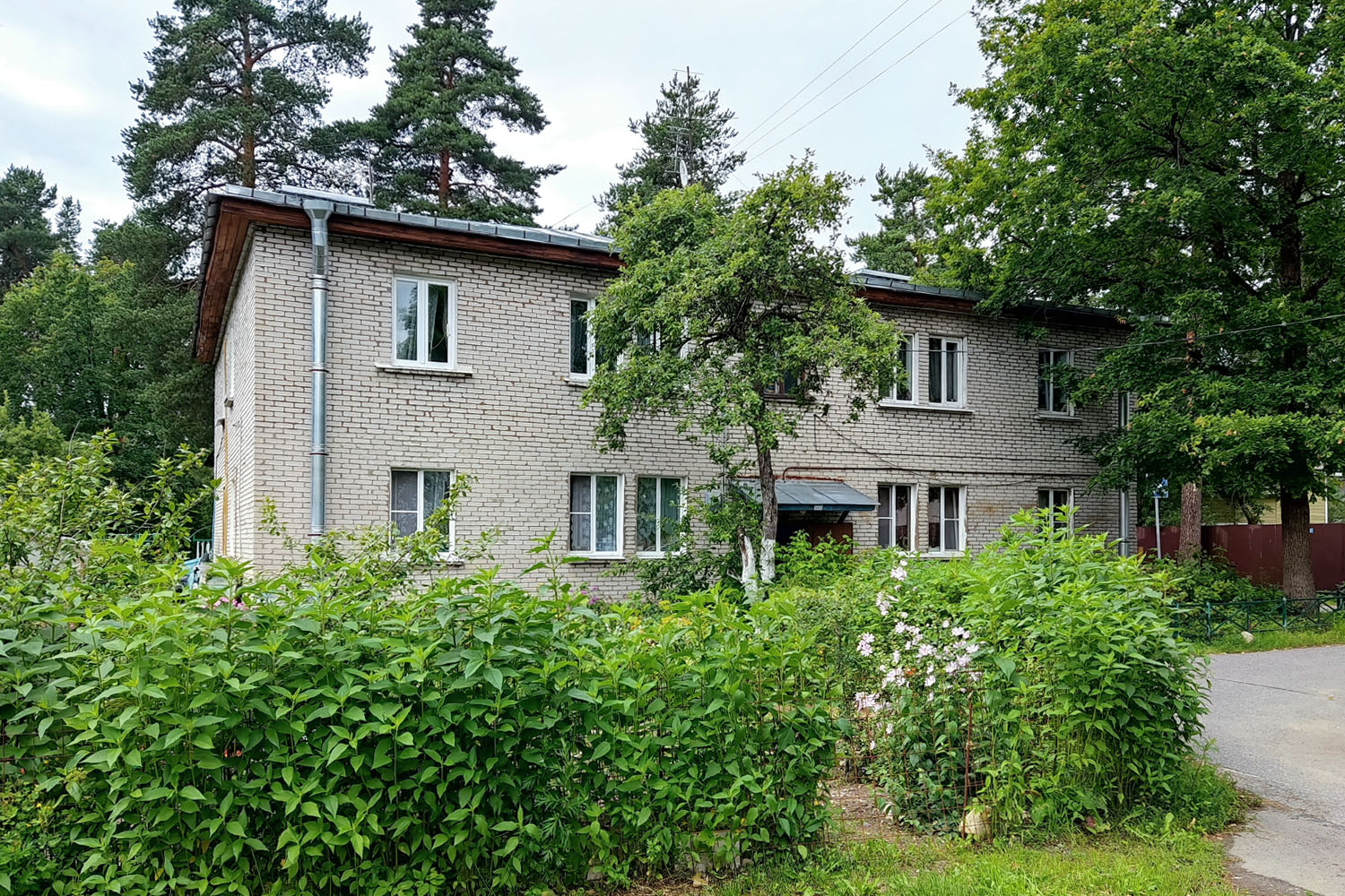 Песочный, Ключевая улица, 77А