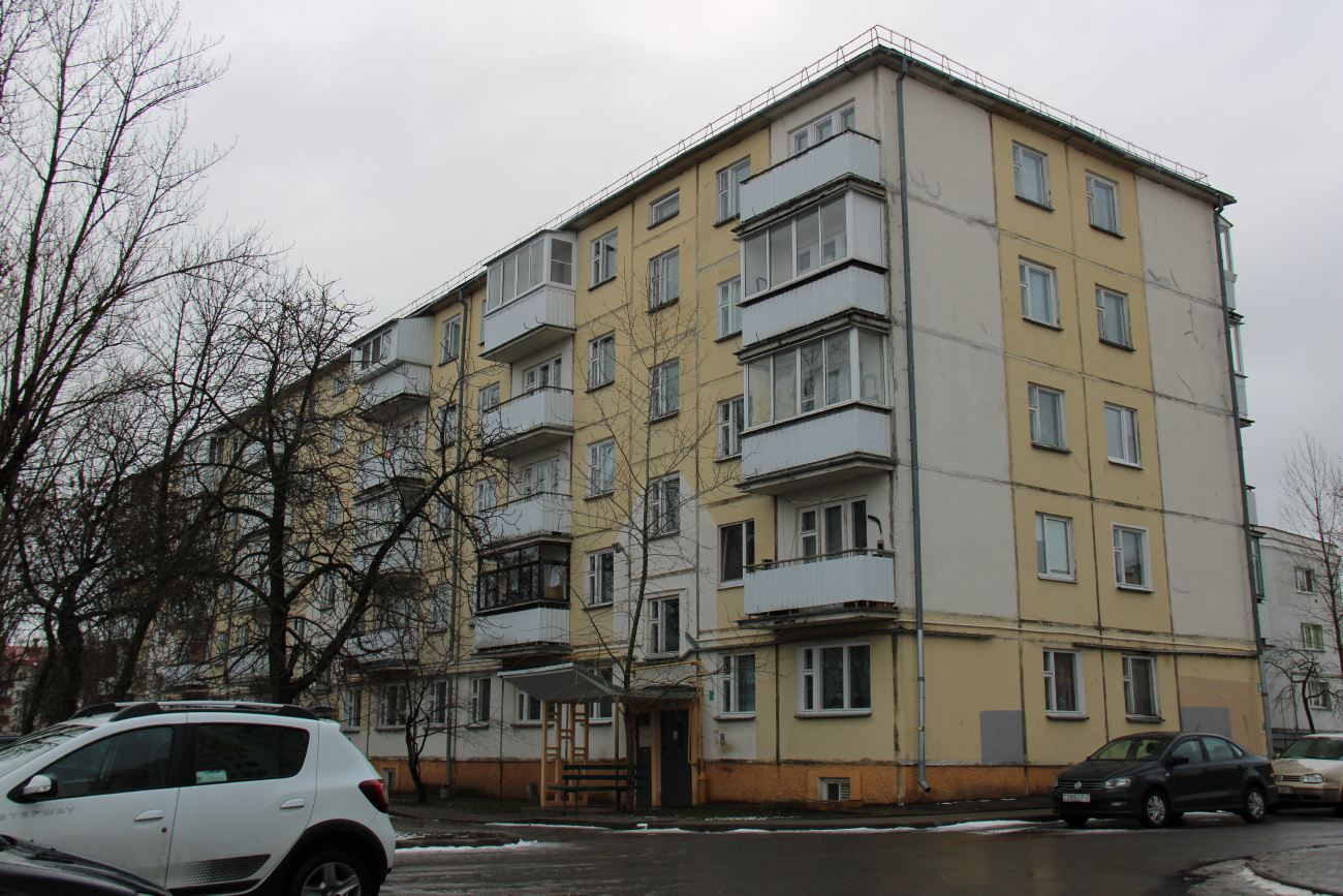 Минск, Улица Грекова, 2 / Улица Тухачевского, 28