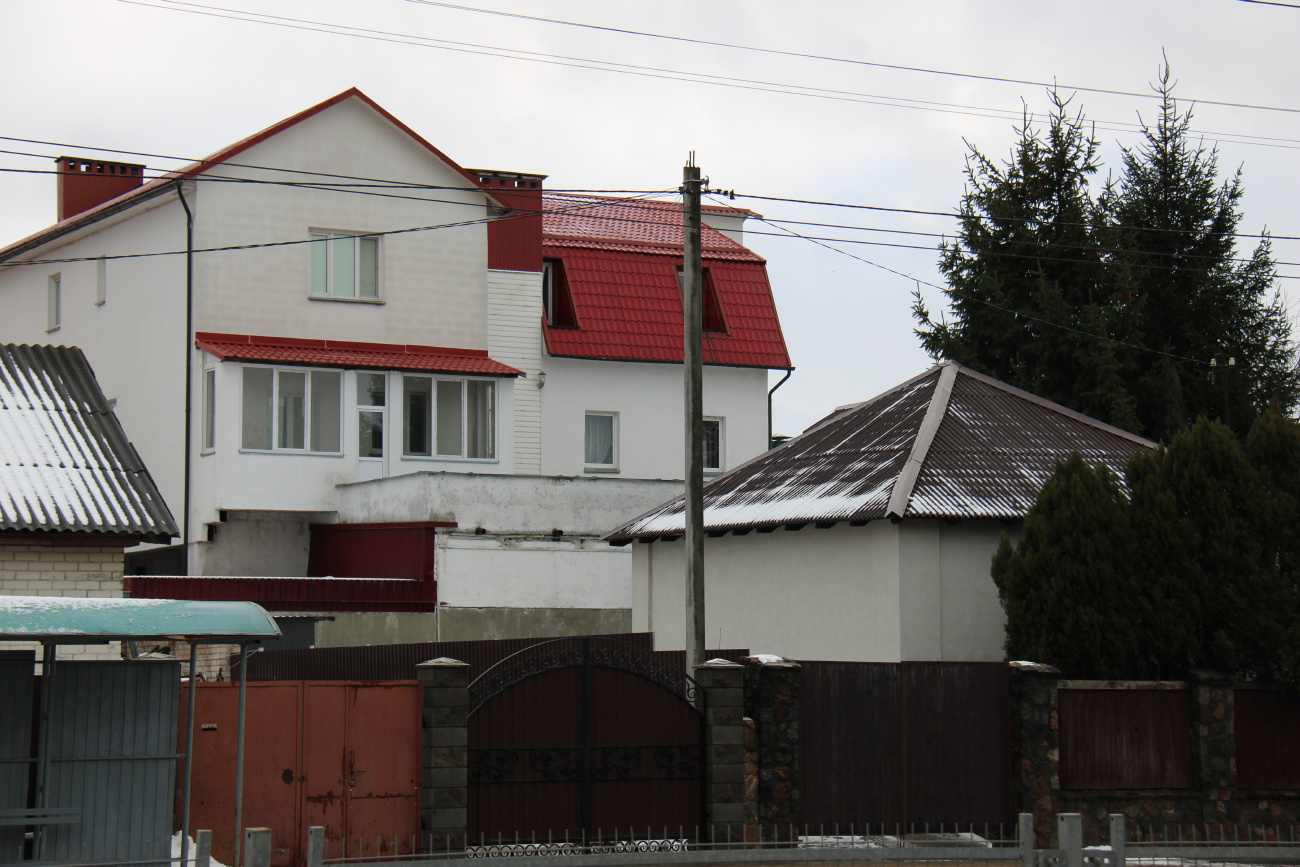 Минск, 1-й переулок Васнецова, 6; Улица Плеханова, 37