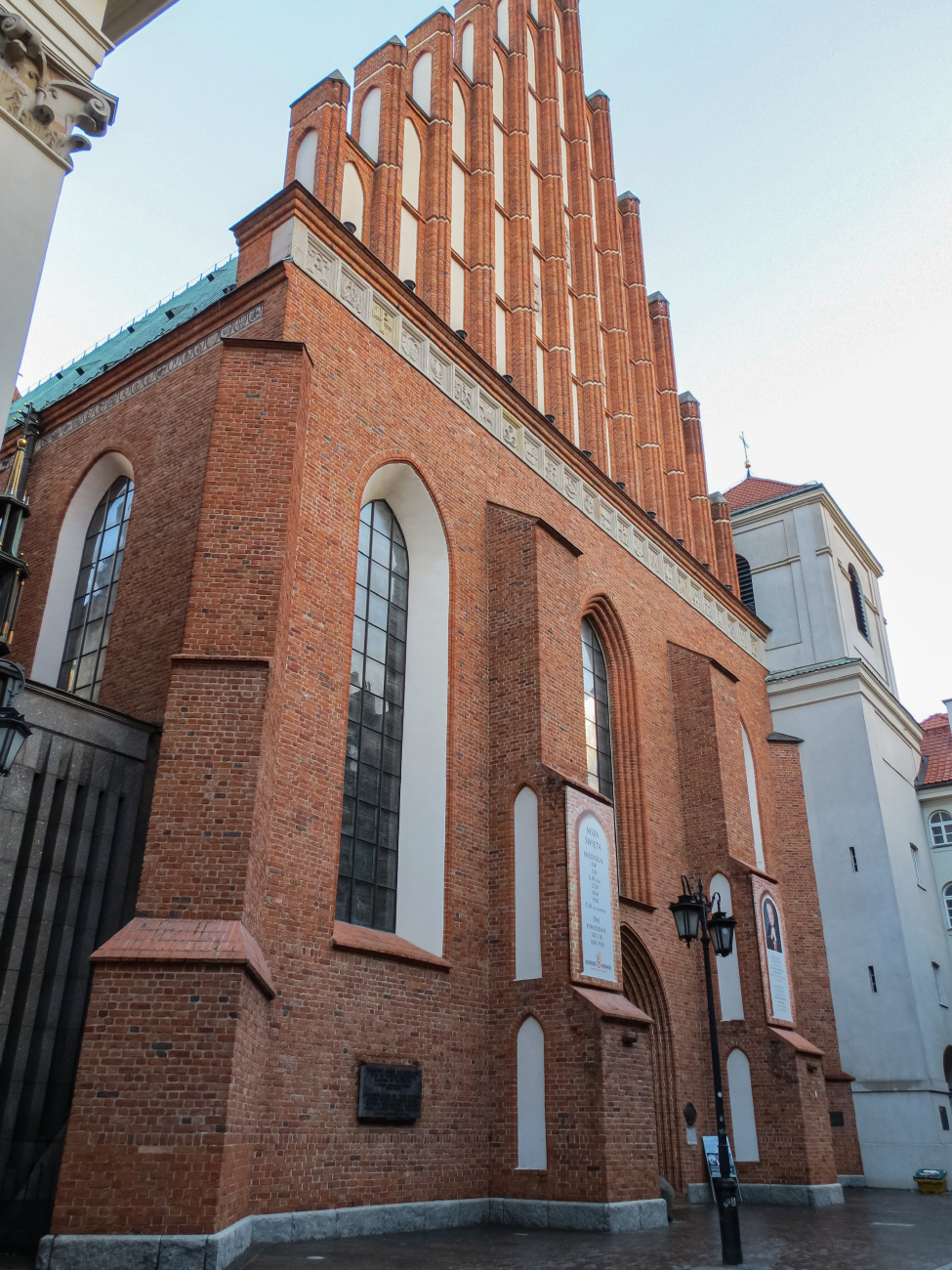 Варшава, Ulica Świętojańska, 8