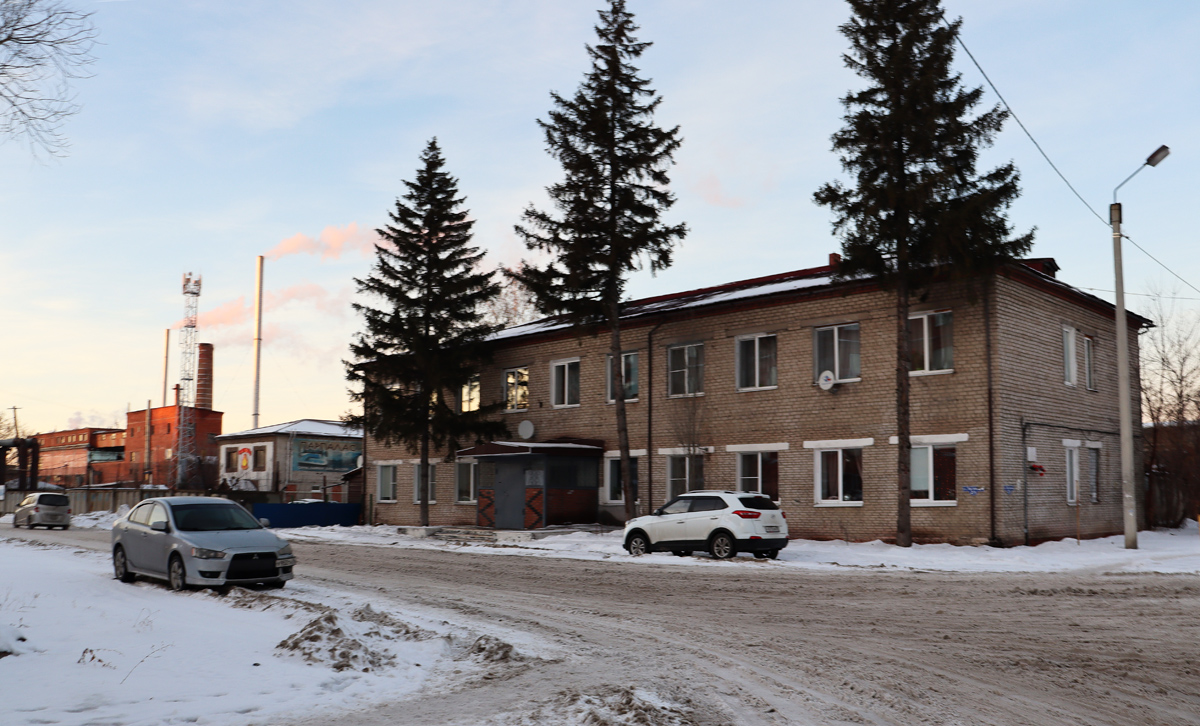 Омск, Улица Константина Заслонова, 2/5; Улица Константина Заслонова, 2/1
