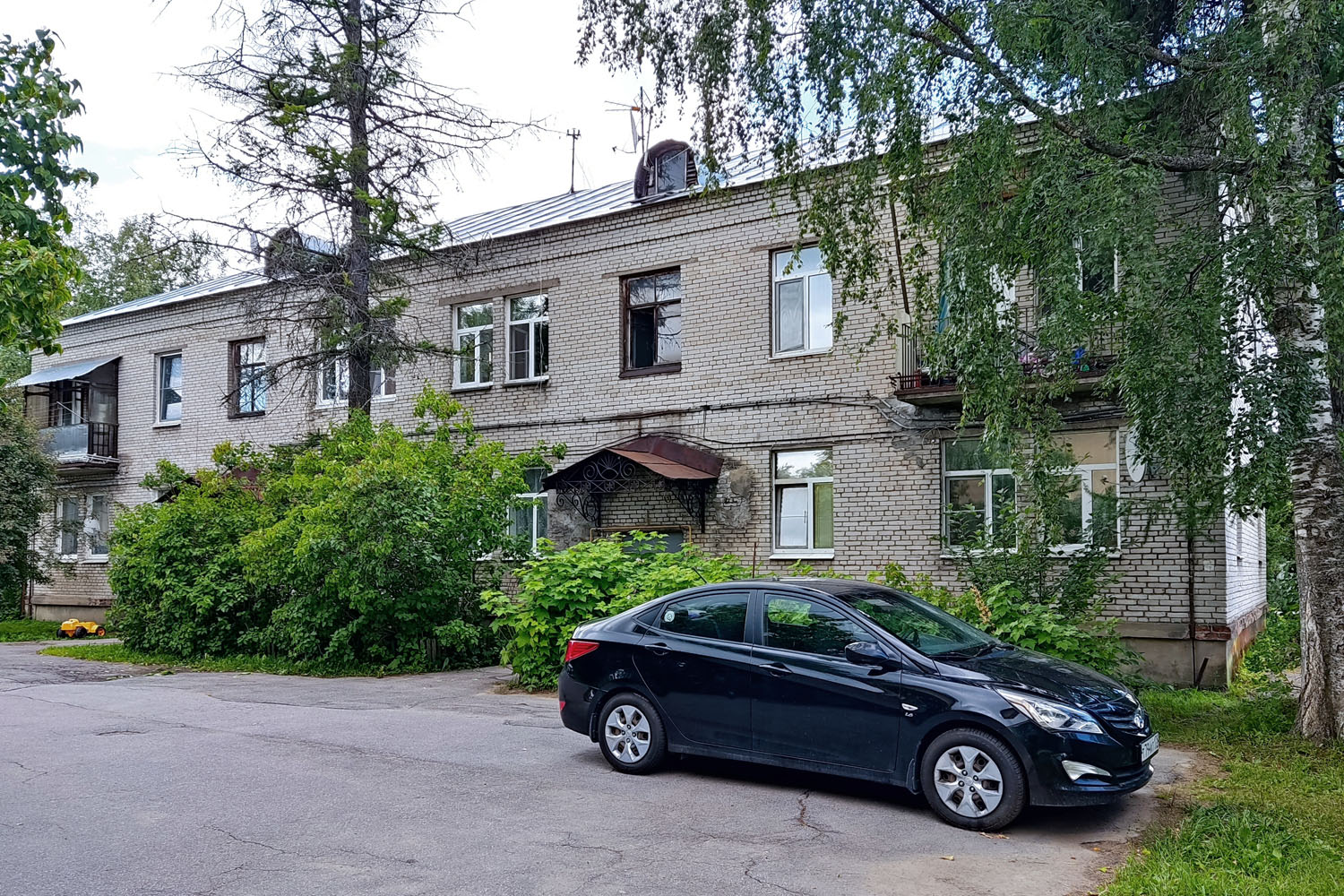 Белавостраў, Восточная улица, 4