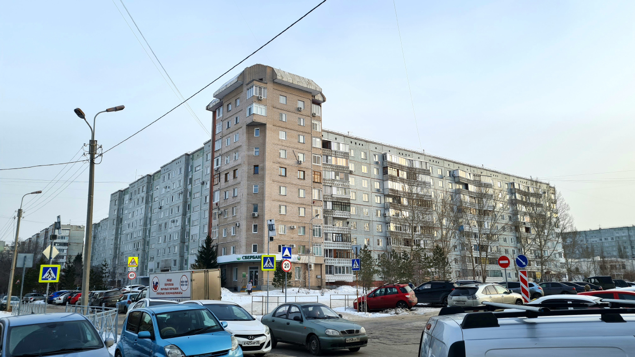 Омск, Иркутская улица, 70; Иркутская улица, 70/1; Улица Звездова, 103