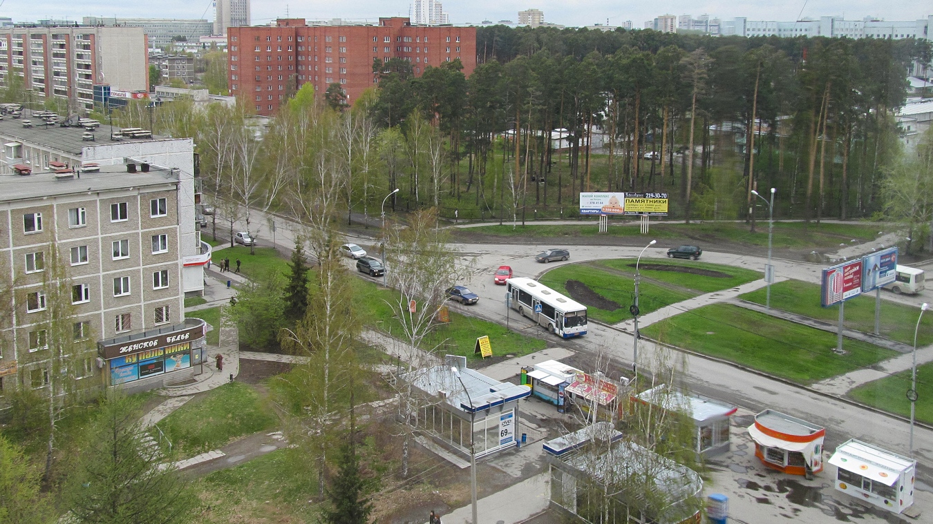 Екатеринбург, Улица Академика Бардина, 19; Улица Академика Бардина, 14