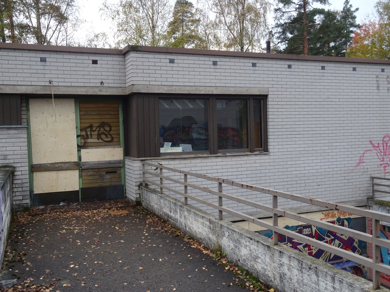 Helsinki, Jakomäenaukio, 1