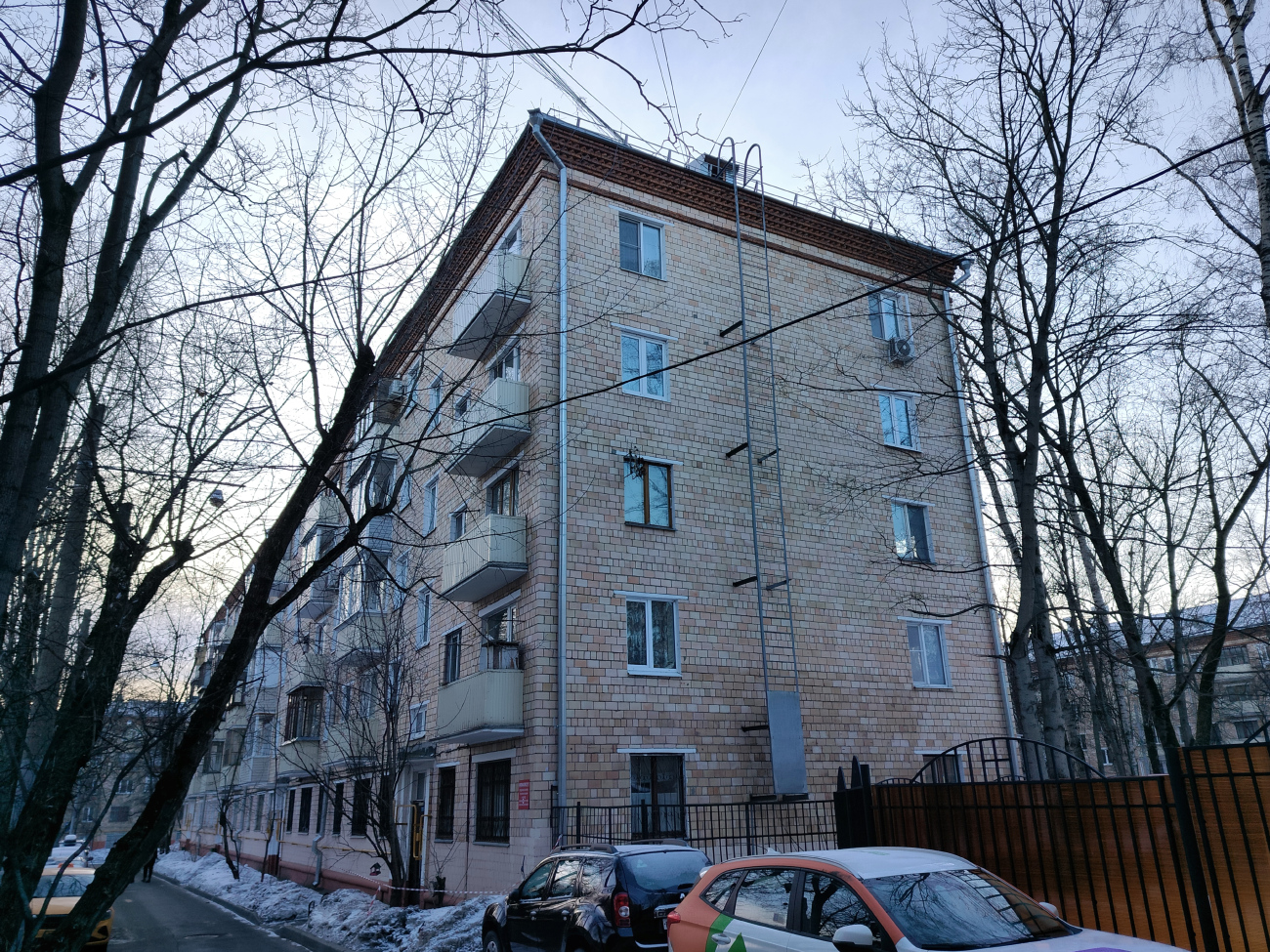 Москва, Верхняя Первомайская улица, 21
