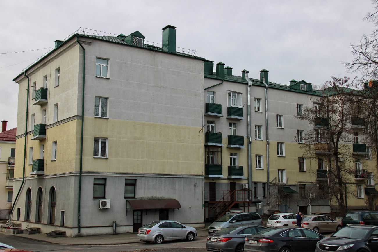 Минск, Улица Олега Кошевого, 5 / Стахановская улица, 23