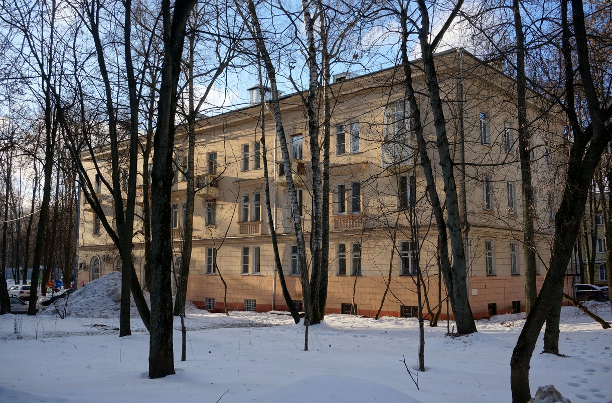 Москва, Измайловский проспект, 49