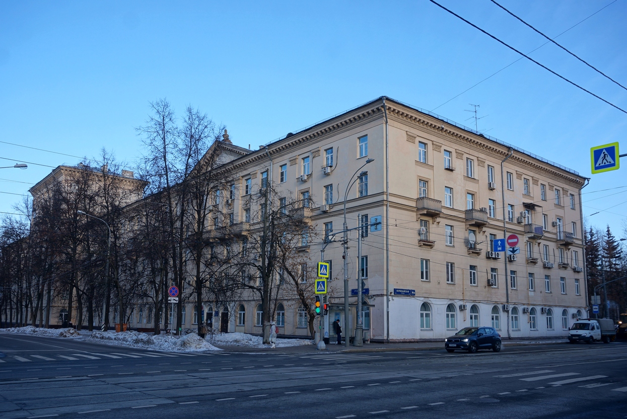 Москва, Первомайская улица, 61 / 7-я Парковая улица, 8