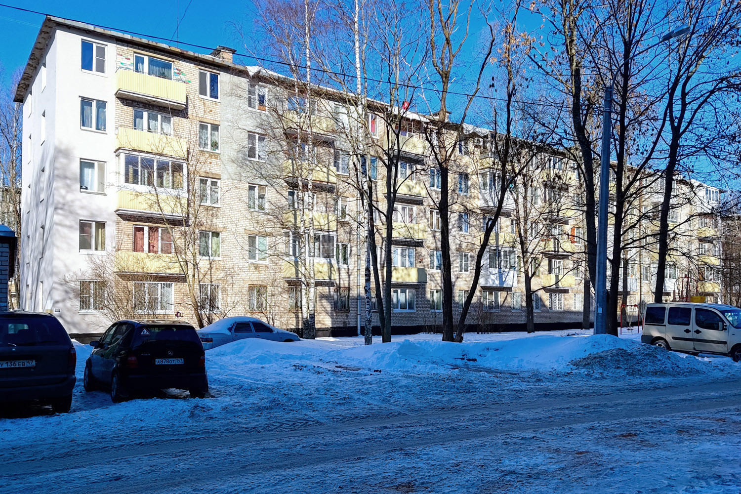 Кириши, Улица Мира, 9