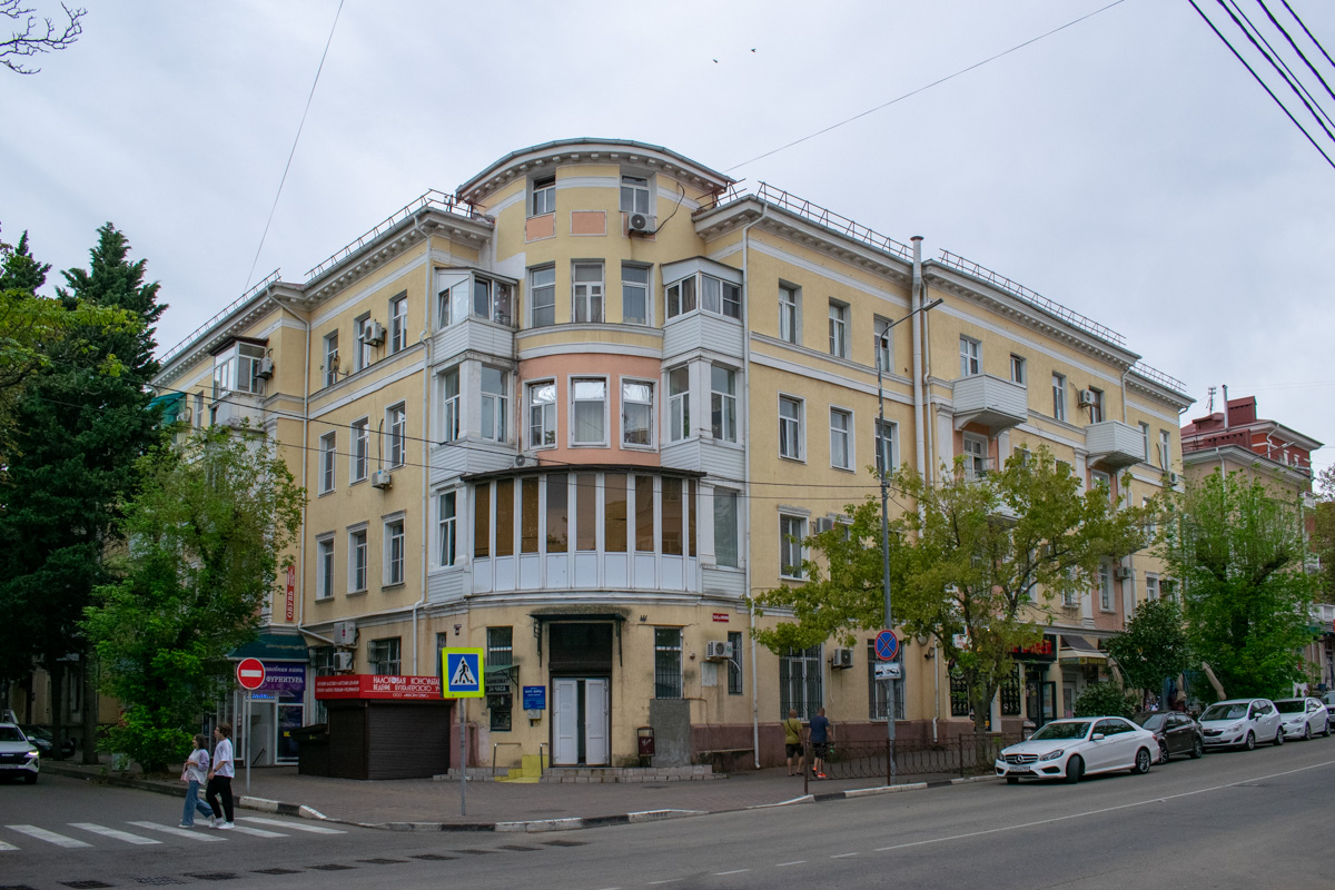 Туапсе, Улица Гоголя, 13