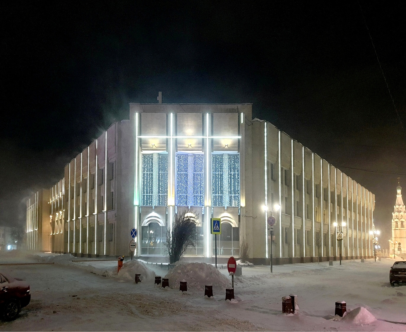 Yaroslavl, Советская площадь, 3