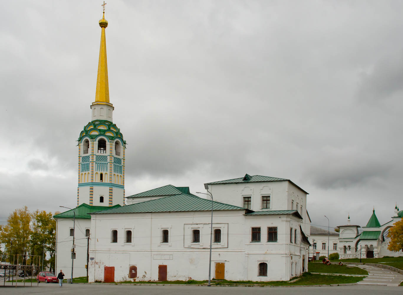 Соликамск, Набережная улица, 92; Набережная улица, 90