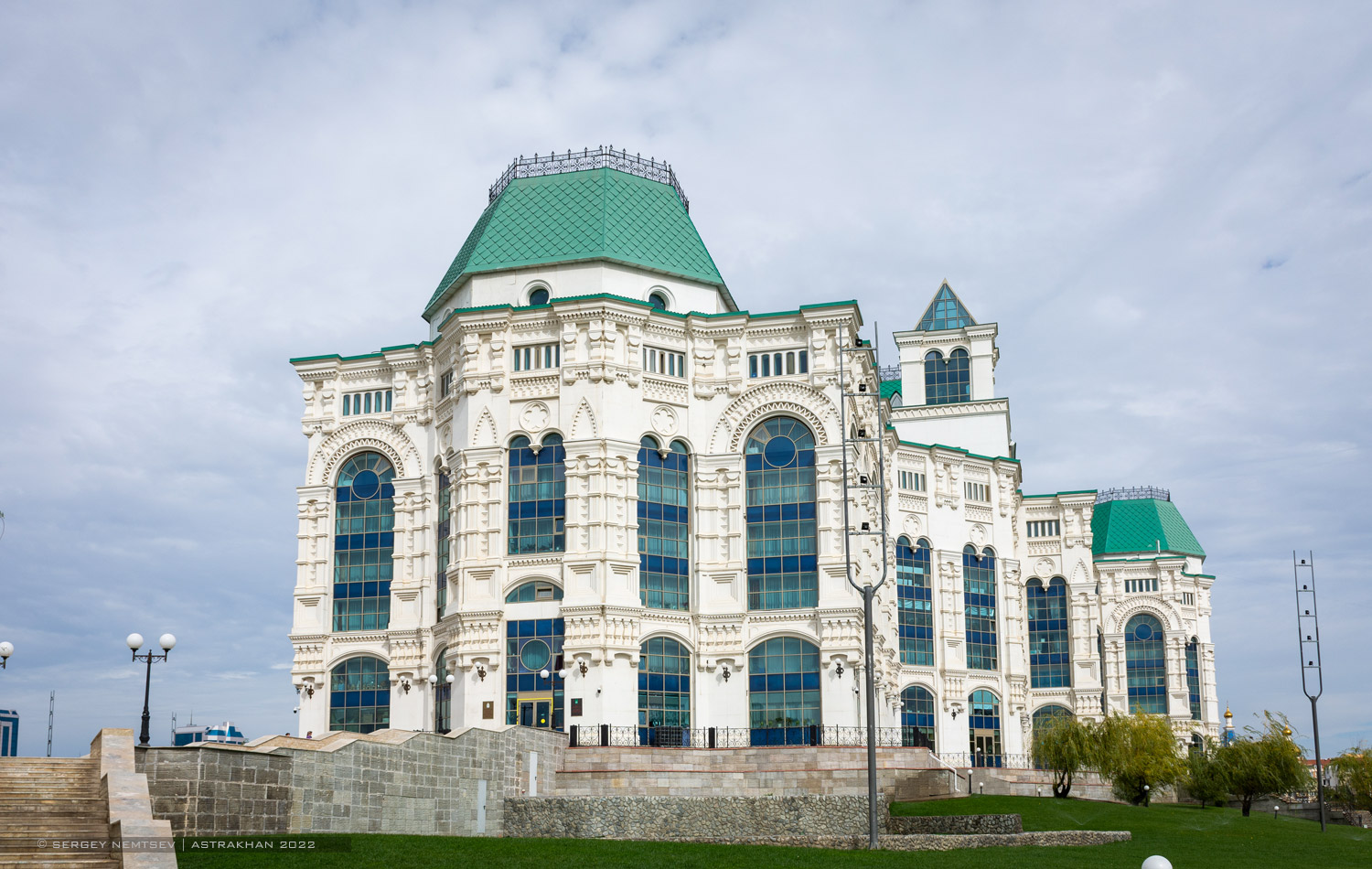 Астрахань, улица Анри Барбюса, 16