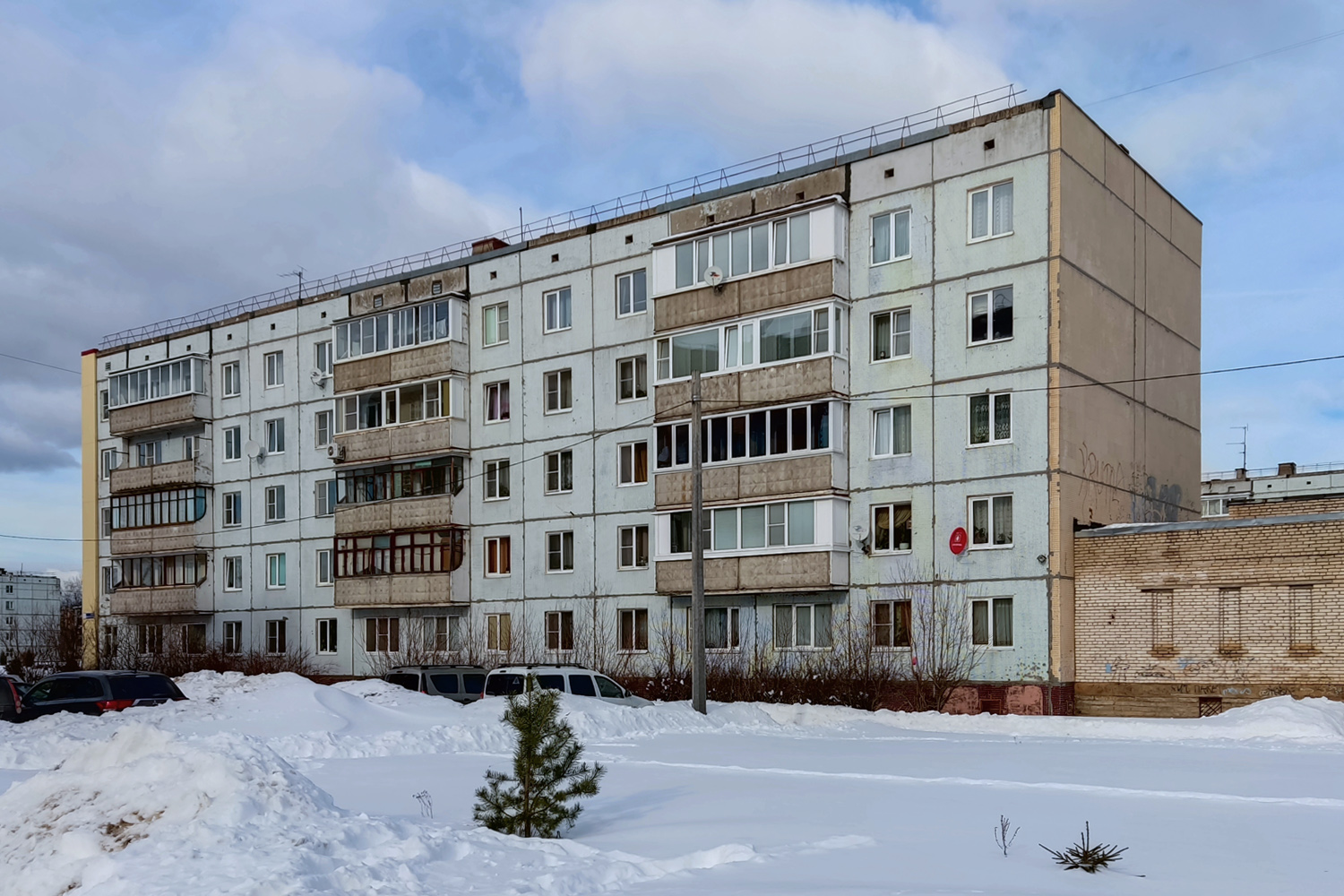 Кириши, Улица Декабристов Бестужевых, 21