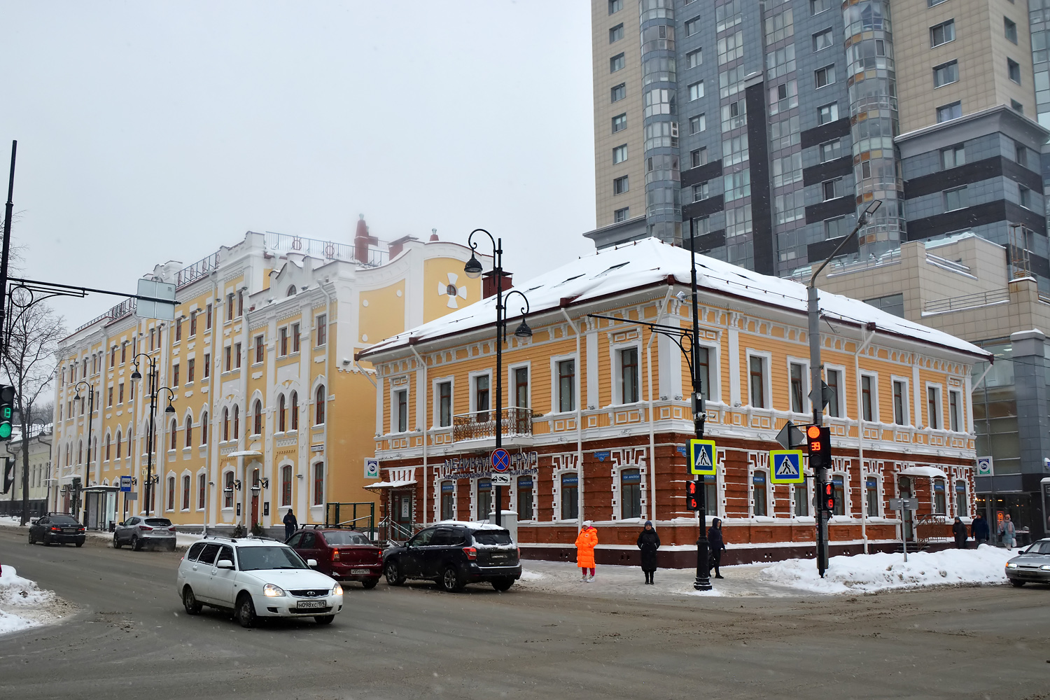 Пермь, Сибирская улица, 35; Улица Пушкина, 48 / Сибирская улица, 35А