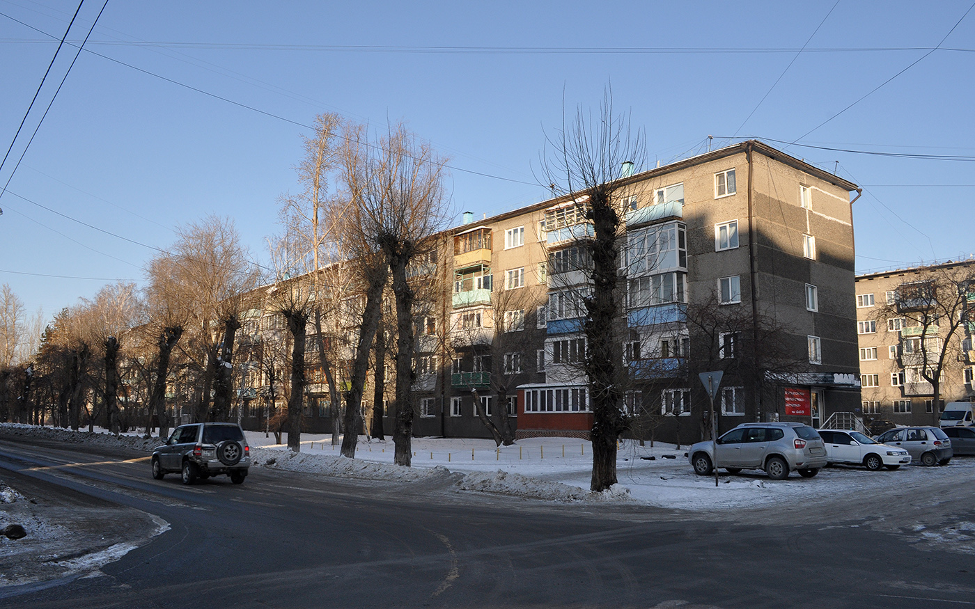 Омск, Улица Карбышева, 27