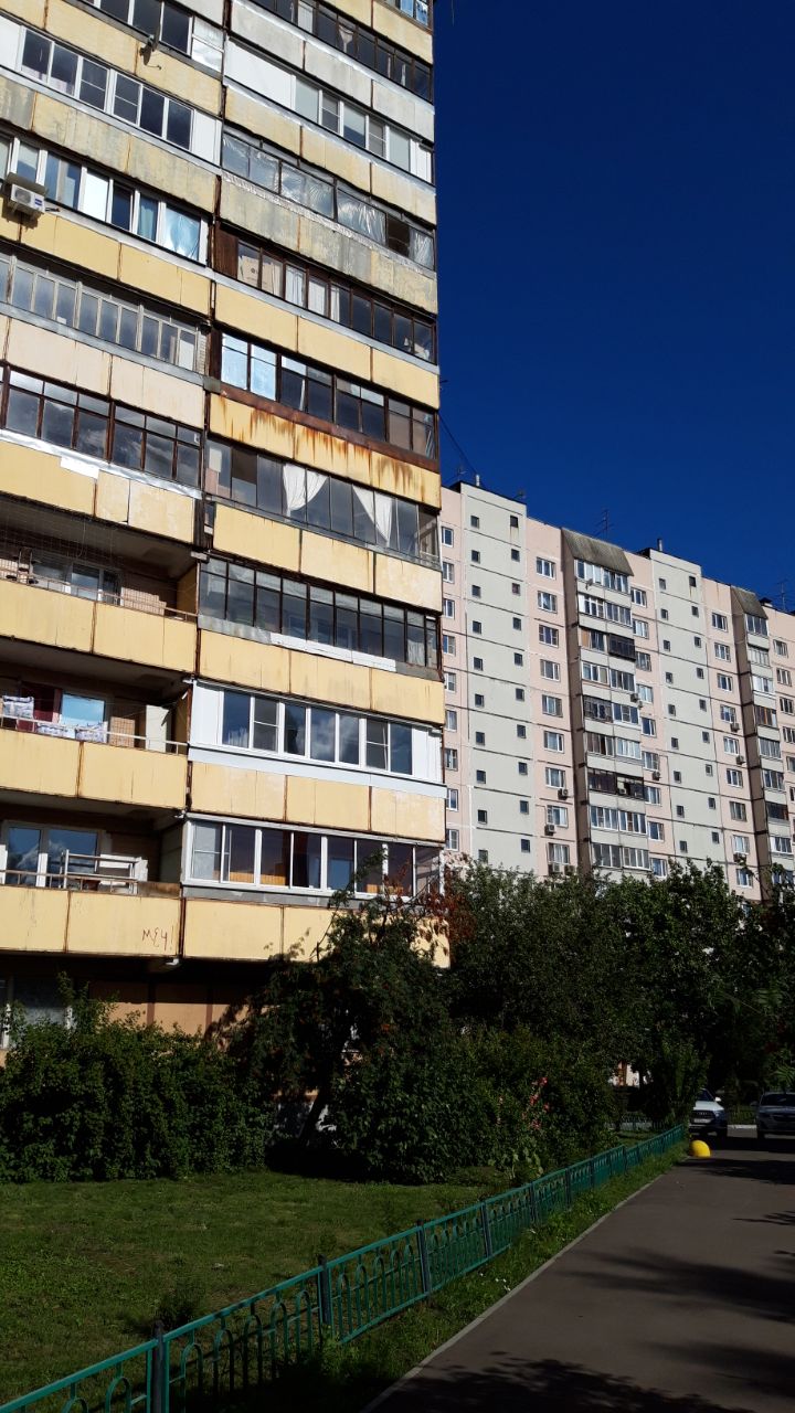 Красногорск, Улица 50 лет Октября, 7А; Дачная улица, 11