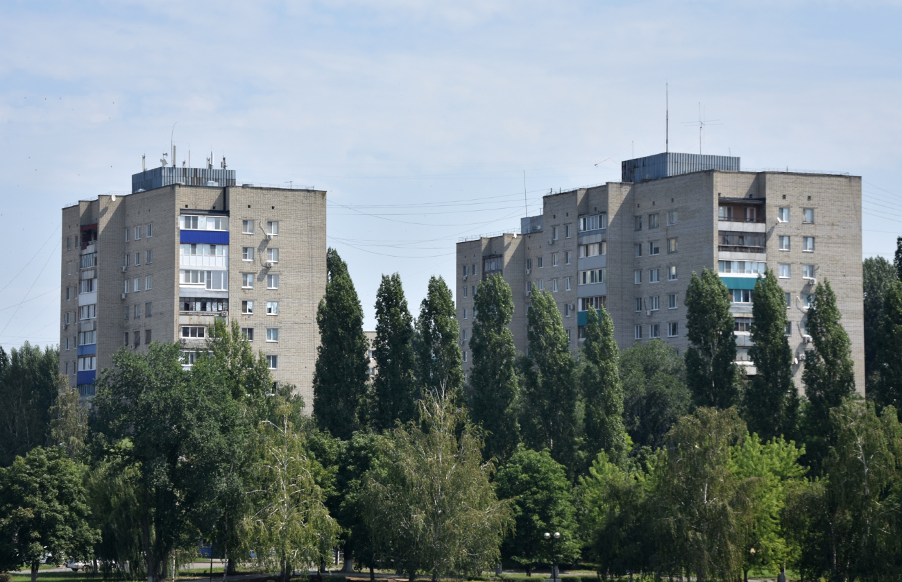 Балаково, Набережная Леонова, 49; Набережная Леонова, 48