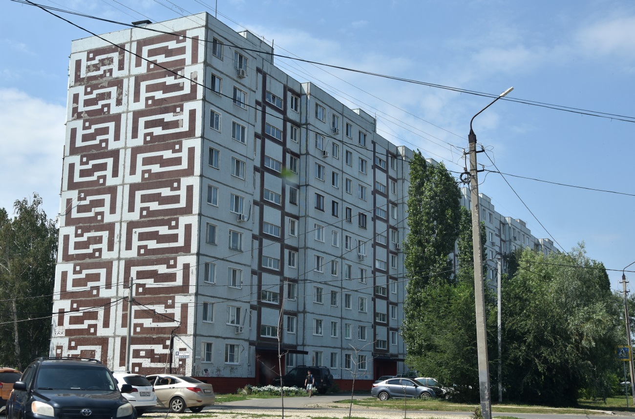 Балаково, Улица Братьев Захаровых, 8