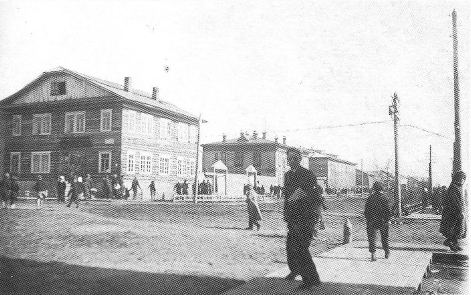 Нарьян-Мар, Улица Выучейского, 11 / Улица Хатанзейского, 10