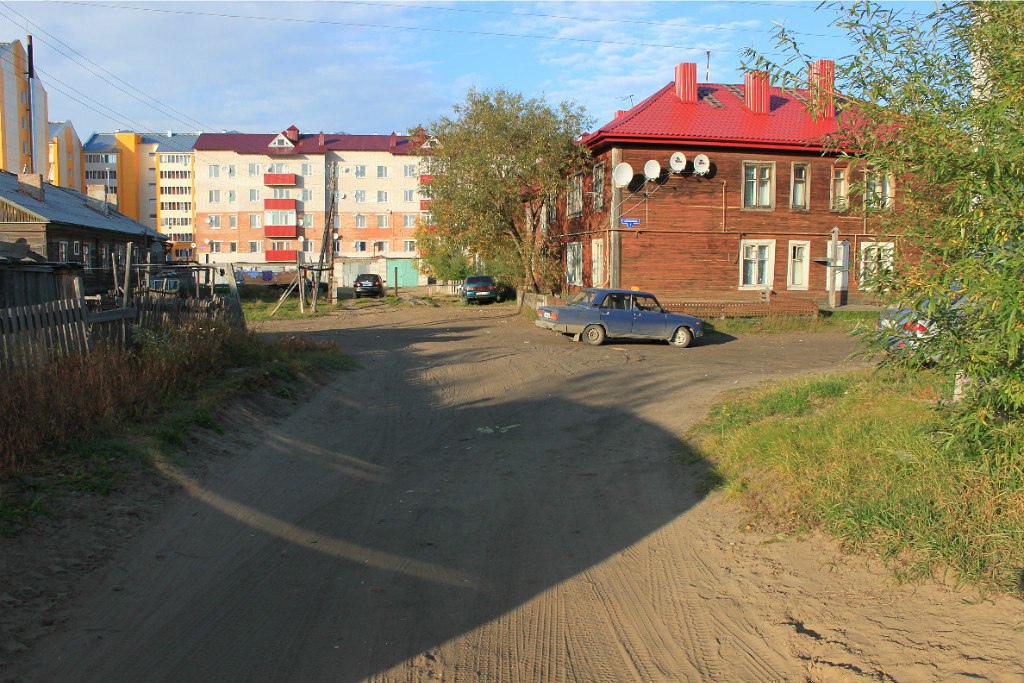 Нарьян-Мар, Улица Рыбников, 1