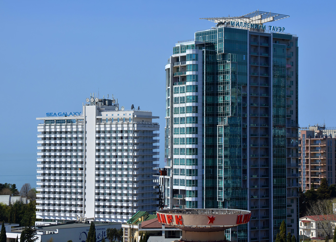 Сочи, Черноморская улица, 4; Гагринская улица, 10