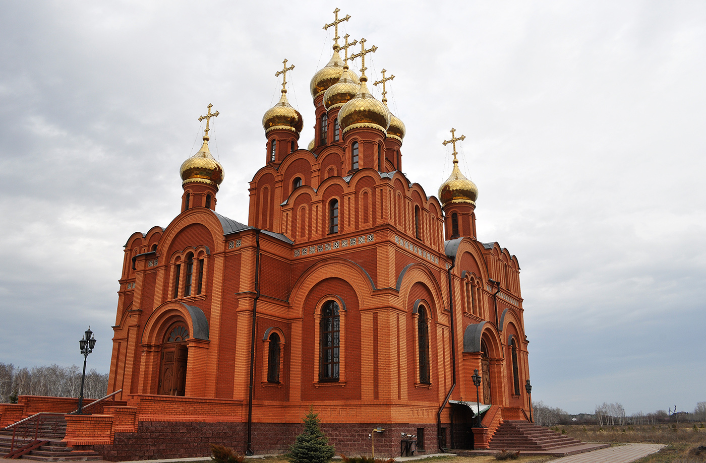 Омский район, прочие н.п., пос. Набережный, Монастырская улица, 12/4, Ачаирский женский монастырь Честного Креста Господня, Собор Успения Пресвятой Богородицы