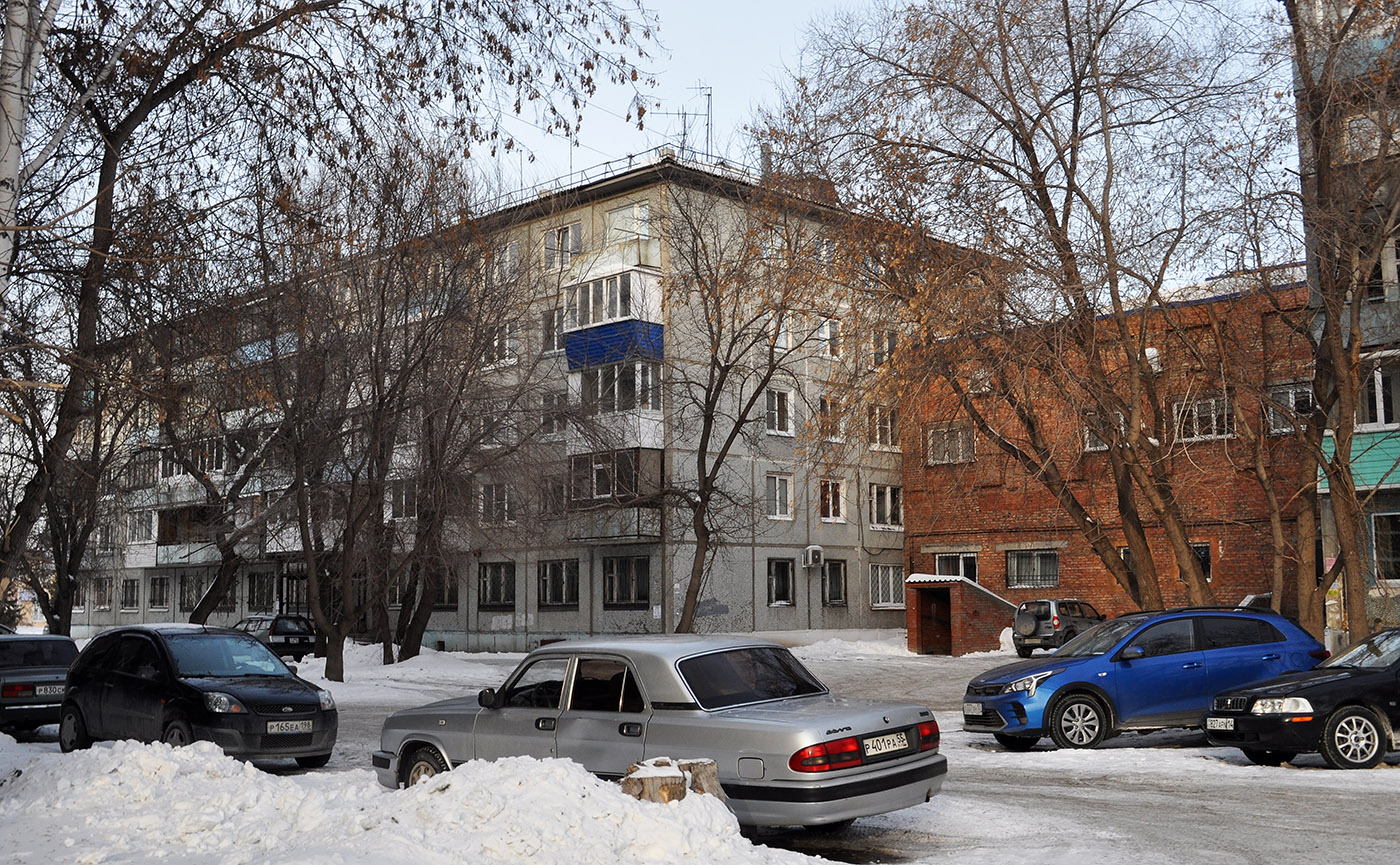 Омск, Улица 25-я линия, 74 корп. 1; Улица 25-я линия, 72