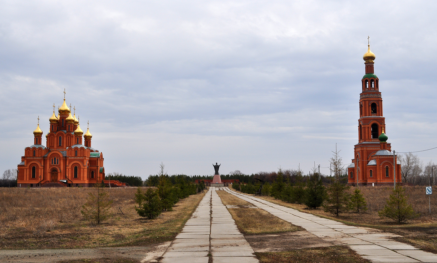 Омский район, прочие н.п., пос. Набережный, Монастырская улица, 12/4, Ачаирский женский монастырь Честного Креста Господня, Собор Успения Пресвятой Богородицы; пос. Набережный, Монастырская улица, 12/4, Ачаирский женский монастырь Честного Креста Господня, Колокольня с церковью Кирилла и Мефодия и церковью Константина и Елены