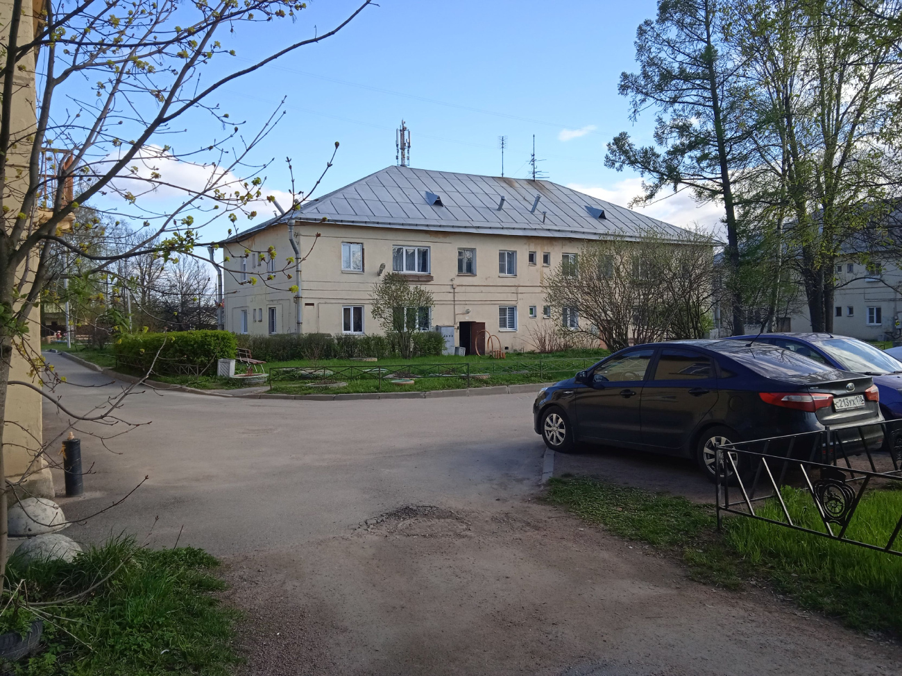 Петро-Славянка, Клубная улица, 3