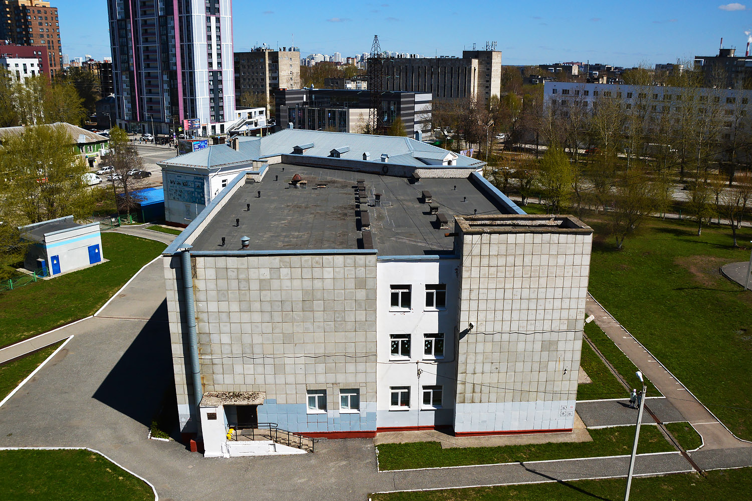 Perm, Улица Карпинского, 66*; Улица Карпинского, 66