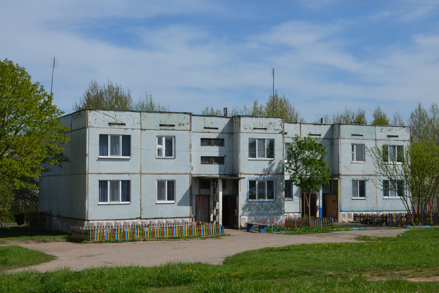 Chashniki District, other localities, аг. Новая Заря, улица Мира, 2