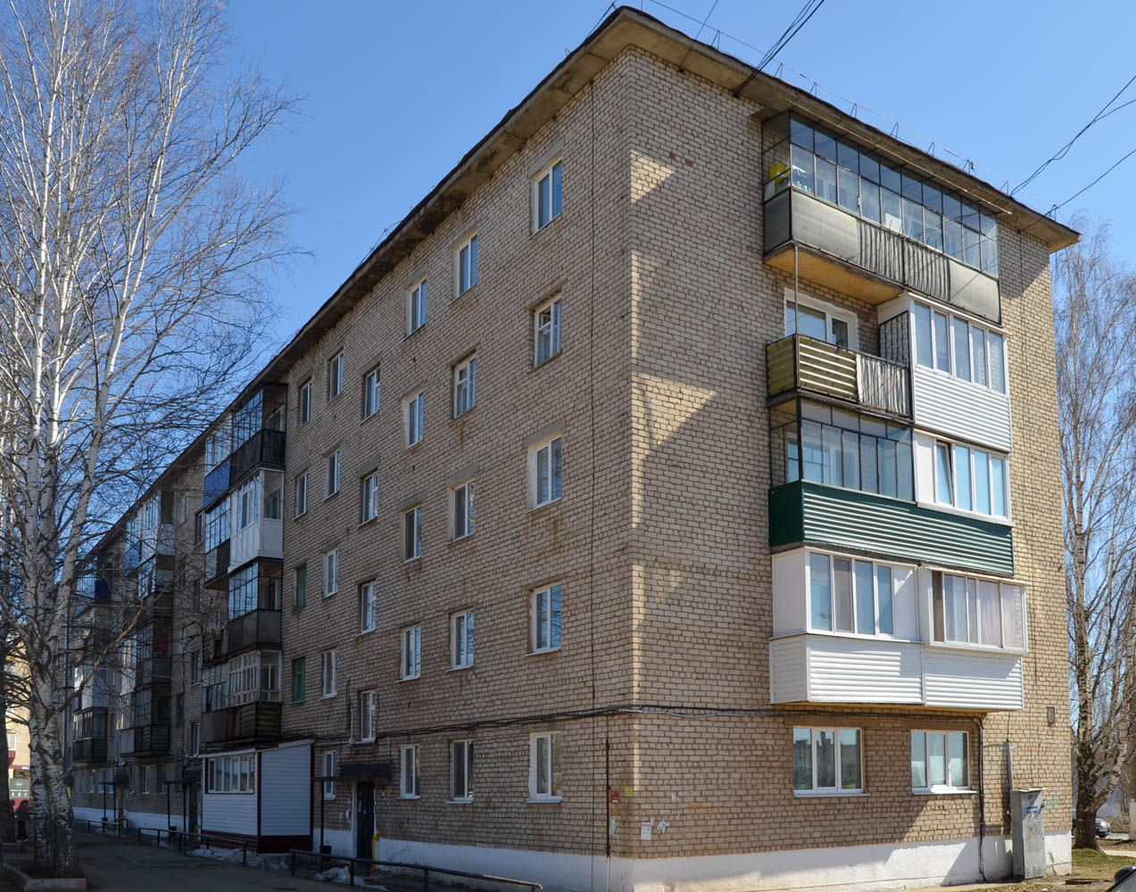 Chernushka, Улица Нефтяников, 6