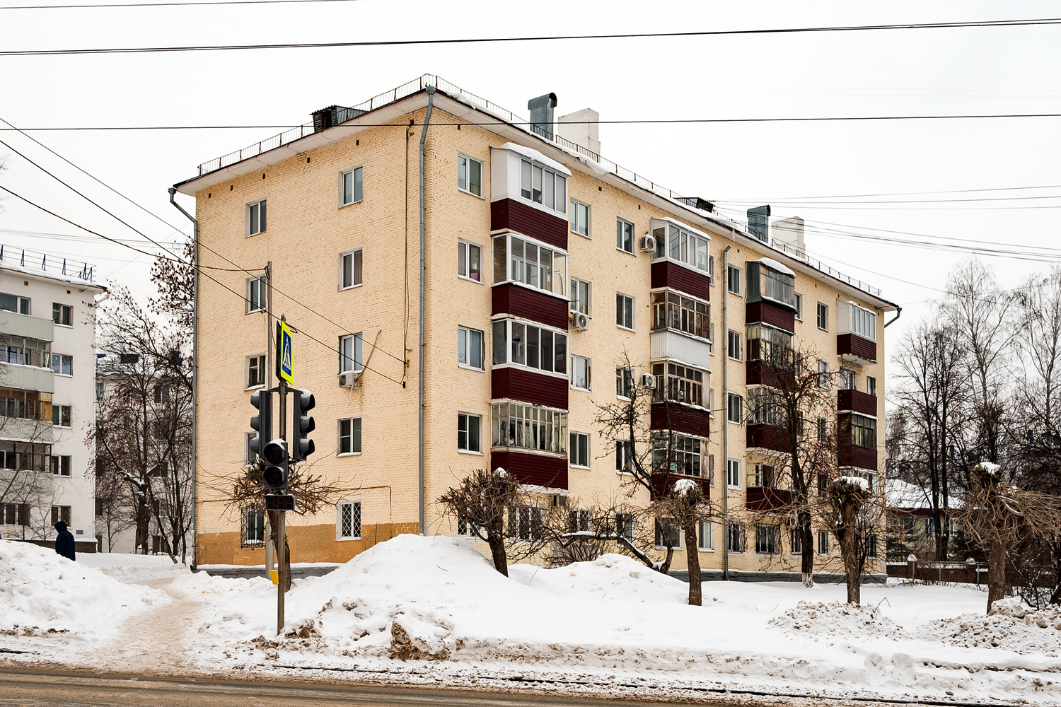 Ufa, Проспект Октября, 124/2