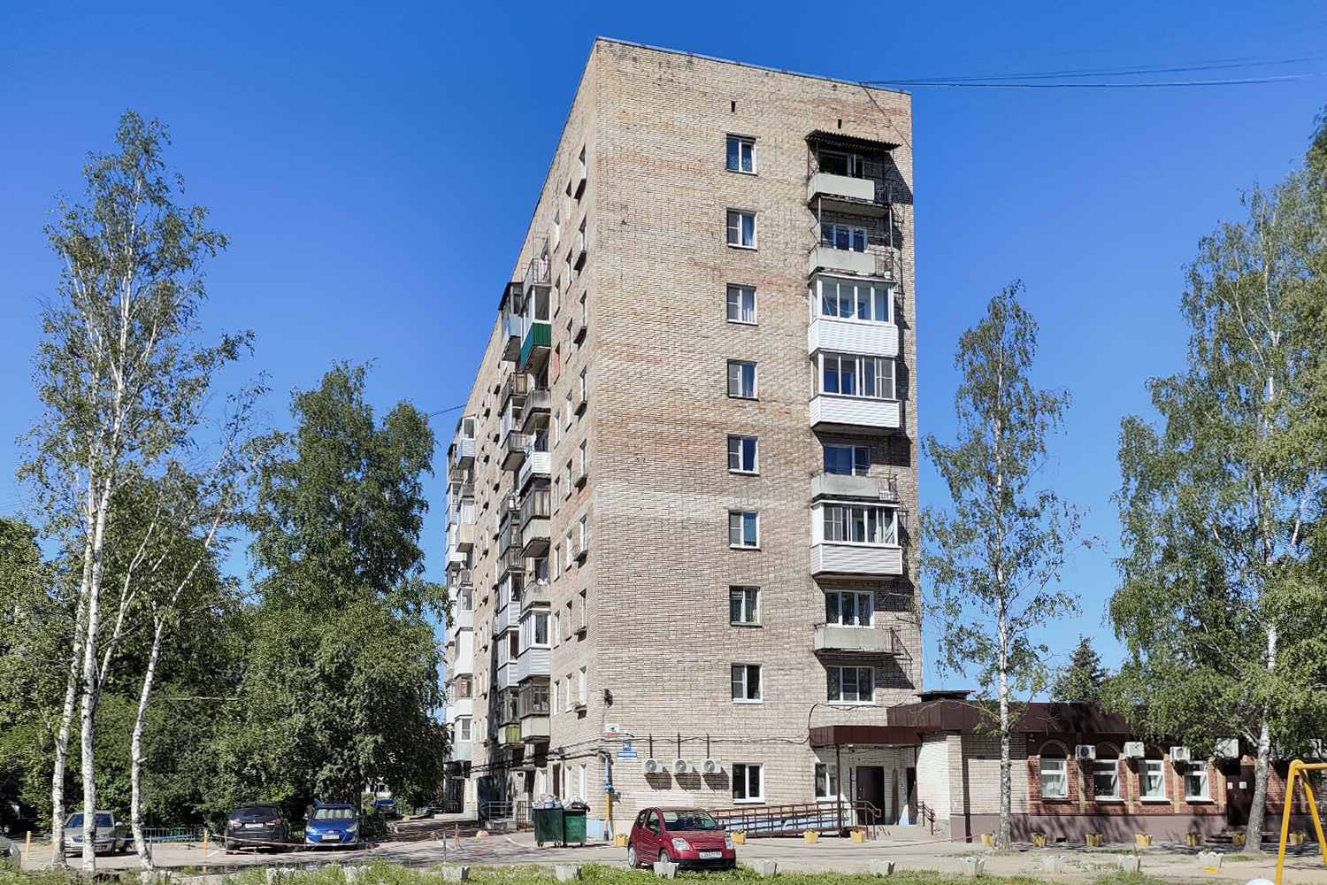 Великий Новгород, Улица Ломоносова, 24 / Улица Попова, 1