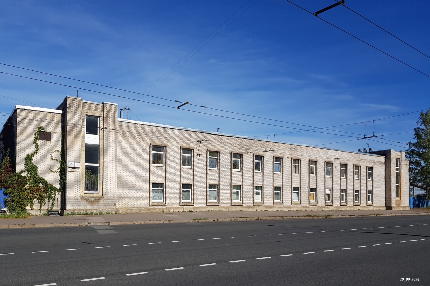 Санкт-Петербург, Придорожная аллея, 4