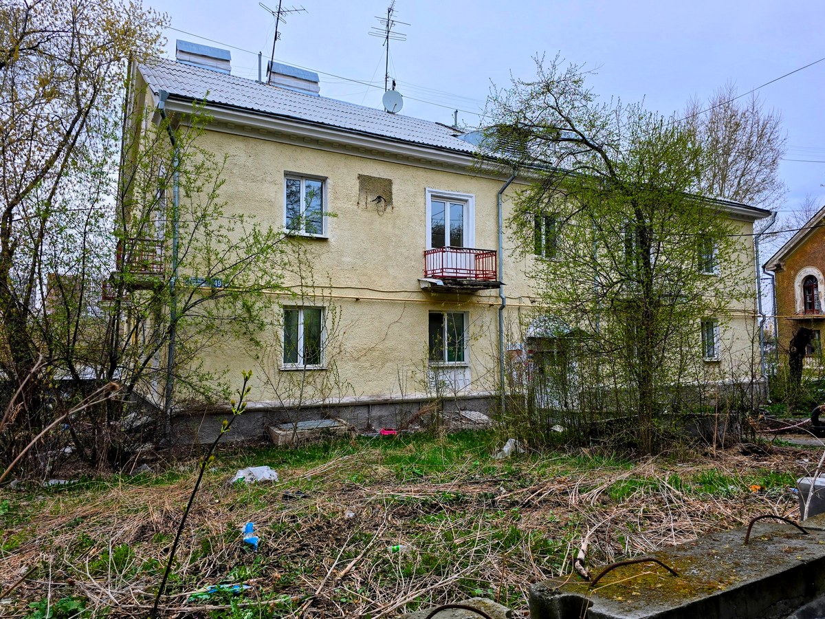 Екатеринбург, Набережная Рабочей Молодёжи, 49