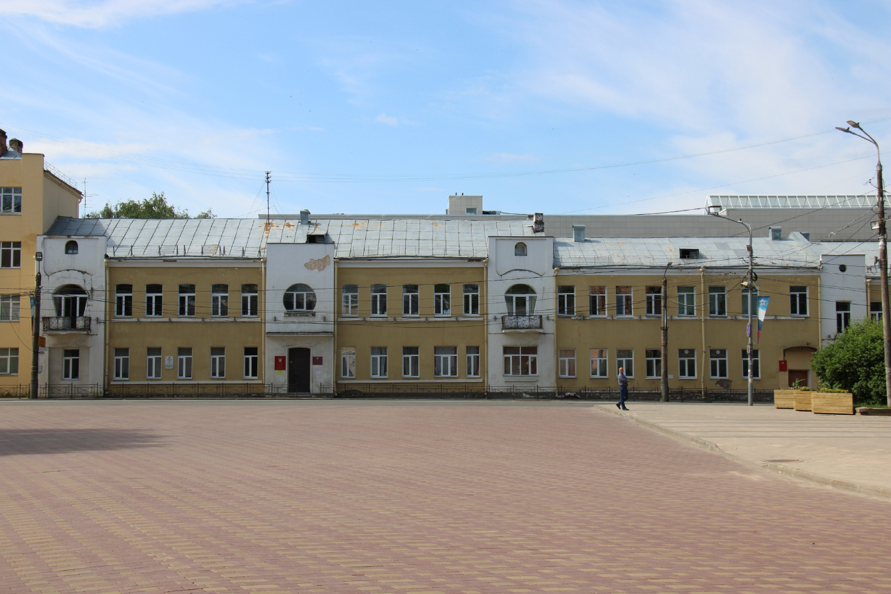 Смоленск, Улица Дзержинского, 11