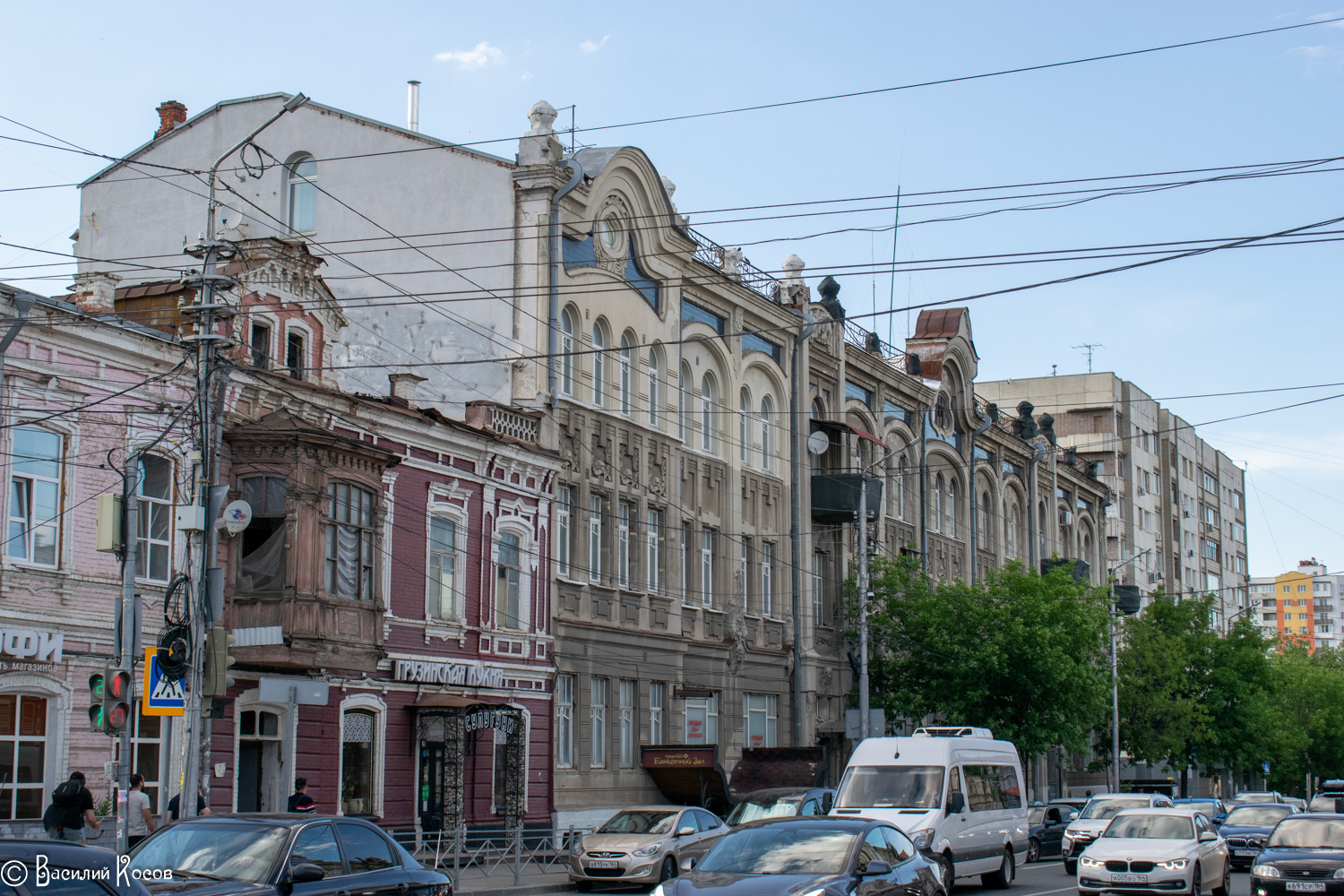 Саратов, Вольская улица, 97 / Улица Челюскинцев, 121