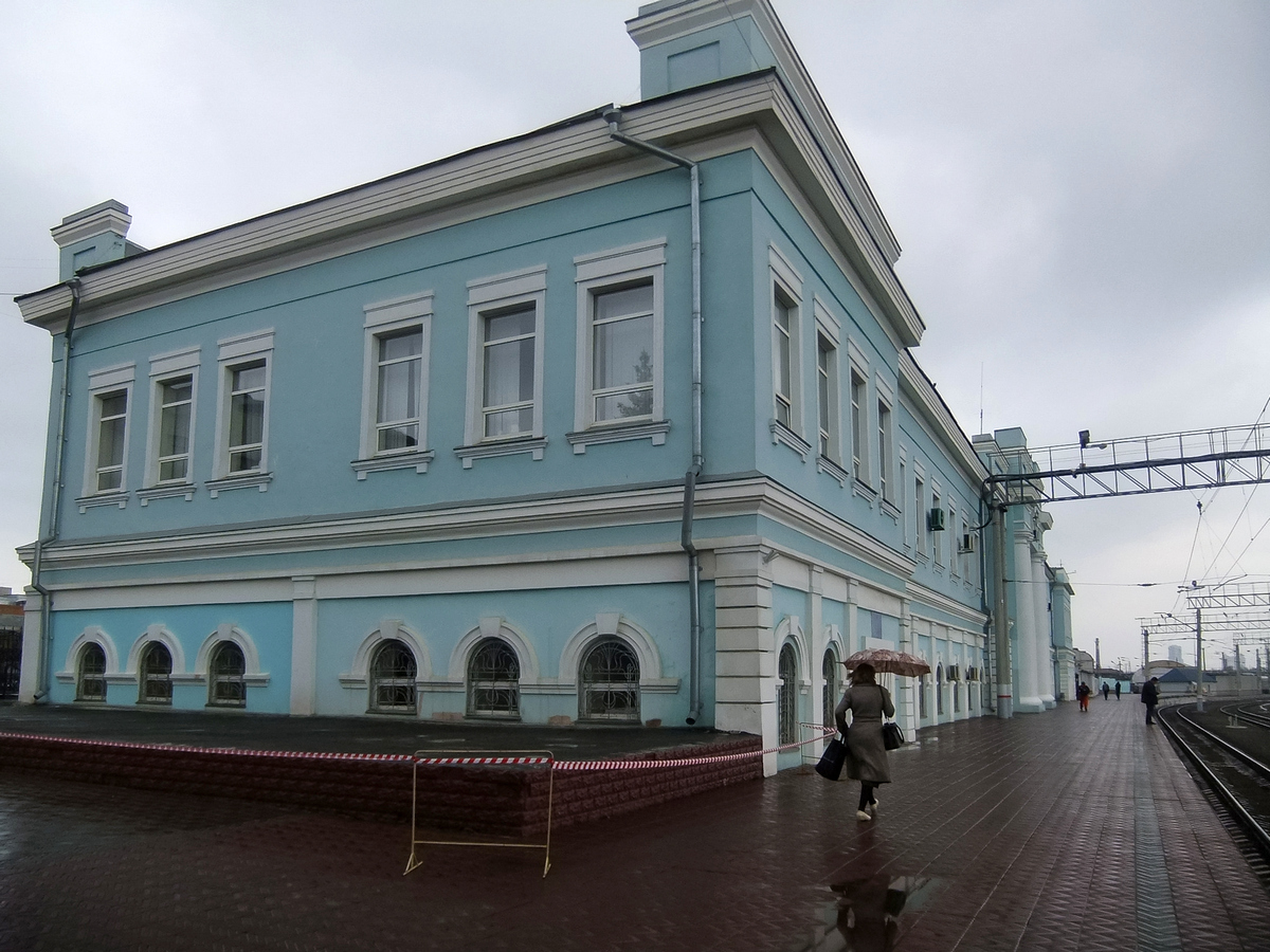 Челябинск, Привокзальная площадь, 1-3